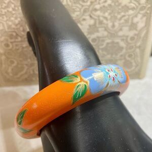 VINTAGE wooden hand painted bangle bracelet